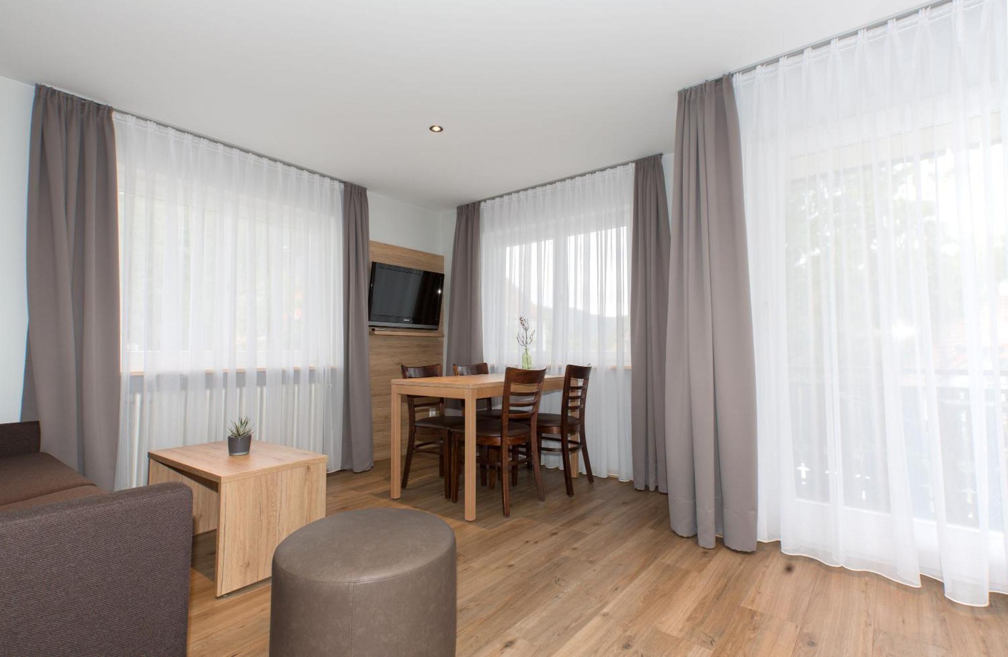 Appartements 'In Vino Veritas' Haslach im Kinzigtal Buitenkant foto
